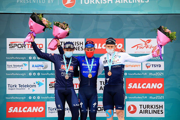 Stege two podium